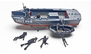 Revell 1/35 U.D.T. Boat