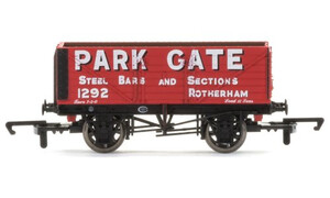 Hornby 7 Plank Wagon 'Park Gate'