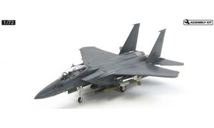 Tamiya 1/72 F-15E Strike