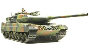 Tamiya Leopard 2 A6 Main Battle Tank 35271