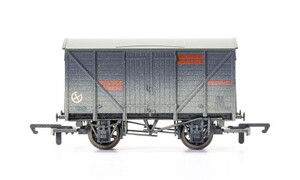 Hornby Vent Van with Sound R6925TTS