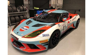 Scalextric Lotus Evora Gulf Edition C4183