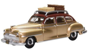 Oxford Diecast Desoto Suburban 1946 Rhythm Brown/trumpet Gold 87DS46003