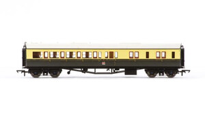 Hornby GWR, Collett 'Bow Ended' Corridor Brake Third (L/H), 4942 - Era 3 R4681A