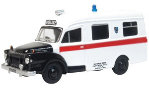 Oxford Diecast Aberystwyth Bedford J1 Ambulance 76BED008