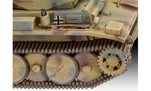 Revell PzKpfw II Ausf.L LUCHS (Sd.Kfz.123) Plastic Model Kit 03266