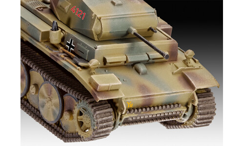 Revell PzKpfw II Ausf.L LUCHS (Sd.Kfz.123) Plastic Model Kit 03266