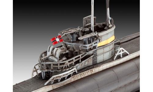 Revell German Submarine Type VII C/41 Plastic Model Kit 05154