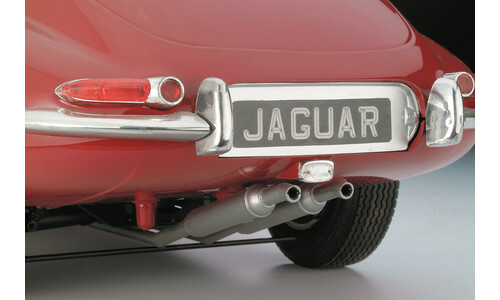 Revell Jaguar E-Type 07717 Rear