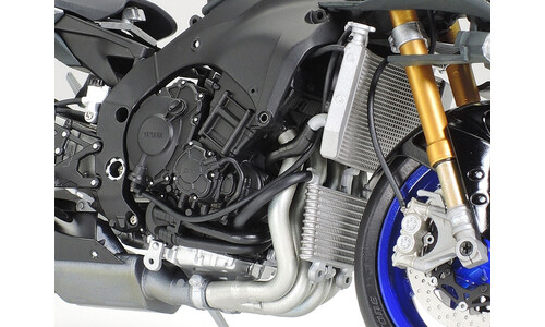 Tamiya Yamaha YZF-R1M motor