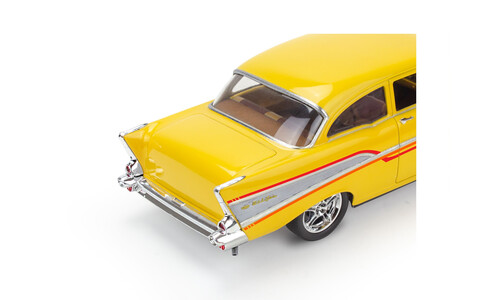 Revell 57 Chevy Bel Air 14551 Rear-Right