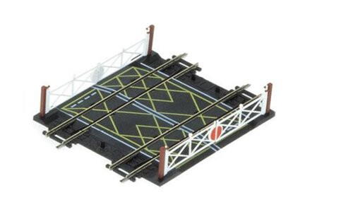 Hornby Double Level Crossing