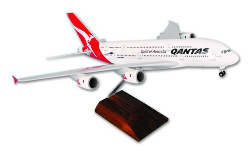 Skymarks 1/200 A380 Qantas w/Wooden