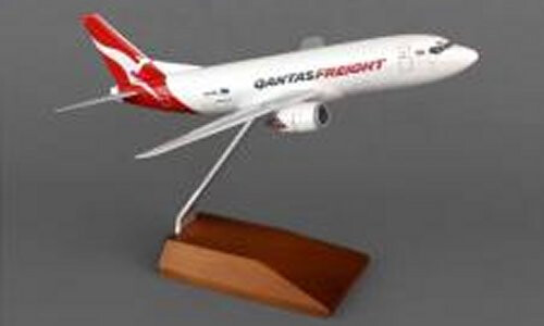 Skymarks 1/130 B737-300F Qantas Freight SKR5056