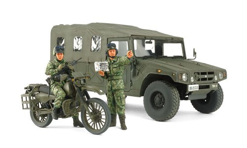 Tamiya JGSDF Reconnaissance Motorcycle and High Mobility Vehicle Set 25188