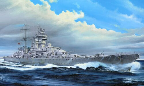 Trumpeter German cruiser Prinz Eugen 1945 05313