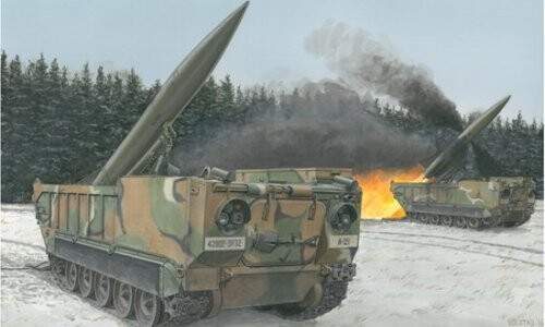 Dragon 1/35 M752 Tactical Ballistic Missile Launcher 3576