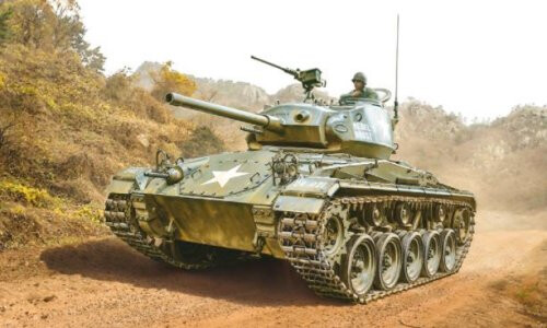 Italeri M24 Chaffee Korean War 6587S