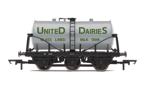 Hornby 14T Tank Wagon, United Daries - Era 3 R6992