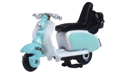 Oxford Diecast Scooter Blue and White 76SC001