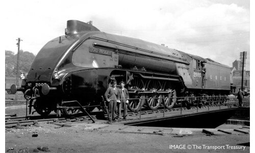 Hornby LNER, P2 Class, 2-8-2, 2003 Lord President™ - Era 3 R3985