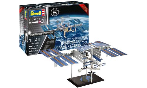 Revell 25th Anniversary "ISS" Platinum Edition 05651