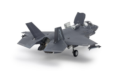 Tamiya Lockheed Martin F-35 B 60793 Right-Rear