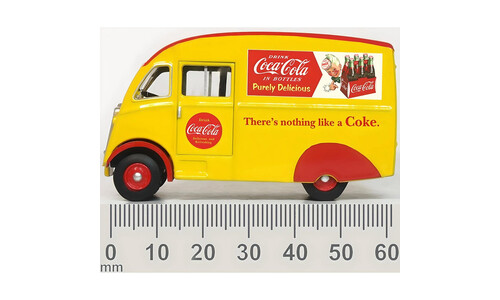 Oxford Commer Q25 Van Coca Cola 76CM010CC Side