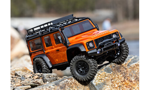 Traxxas TRX-4M Land Rover Defender Rock Crawler 97054-1 Action