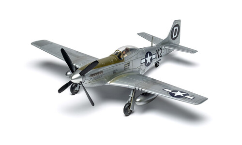 Airfix Starter Set - North American P-51D Mustang A55013 Left-Front