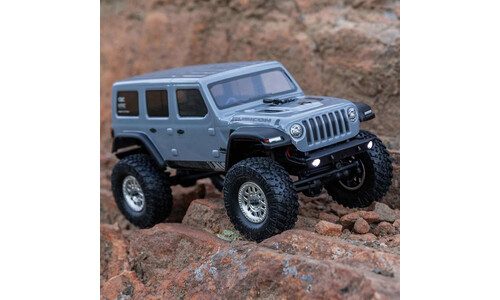 AXI00002V3T3  SCX24 Jeep Wrangler JLU Action