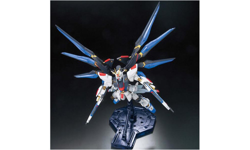 1/100 MG Strike Freedom Full Burst Mode